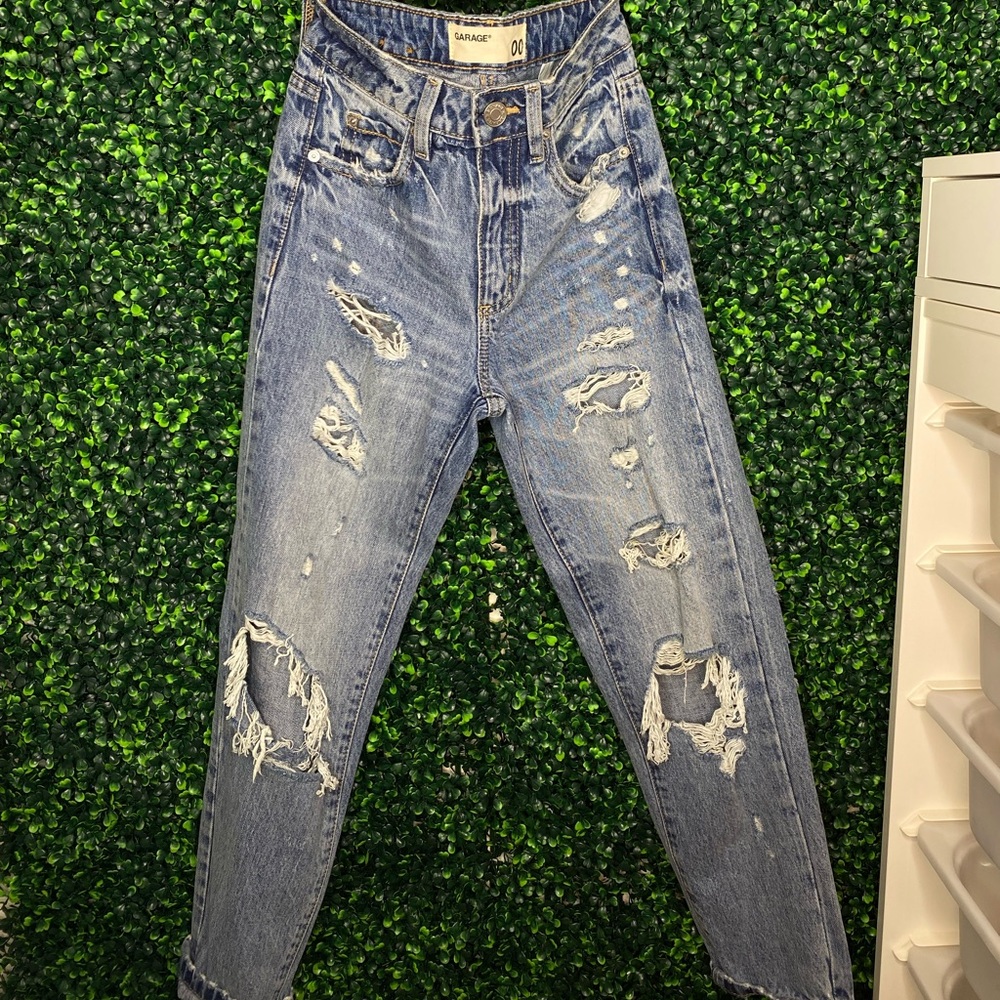 Ripped Mom Jeans